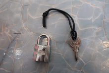 Load image into Gallery viewer, HERMES PICOTIN LOCK PM Clemence leather Rose extreme A Engraving Hand bag 700090169