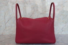 Load image into Gallery viewer, HERMES LINDY 34 Clemence leather Ruby □O Engraving Shoulder bag 700090160