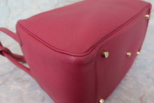 Load image into Gallery viewer, HERMES LINDY 34 Clemence leather Ruby □O Engraving Shoulder bag 700090160