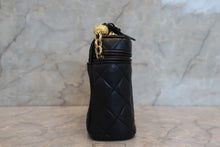 Load image into Gallery viewer, CHANEL Matelasse fringe chain shoulder bag Lambskin Black/Gold hadware Shoulder bag 700070089