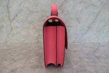Load image into Gallery viewer, HERMES CONSTANCE3 24 Evercolor leather Rose azalee A Engraving Shoulder bag 700120081