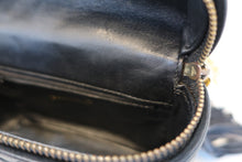 Load image into Gallery viewer, CHANEL Matelasse fringe chain shoulder bag Lambskin Black/Gold hadware Shoulder bag 700070089