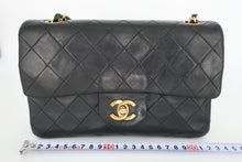 將圖片載入圖庫檢視器 CHANEL/シャネル マトラッセWフラップWチェーンショルダーバッグ ラムスキン ブラック/ゴールド金具 ショルダーバッグ 800090138