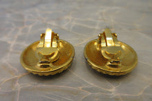 Load image into Gallery viewer, CHANEL CC mark Round earring Gold plate Gold Earring 700040097