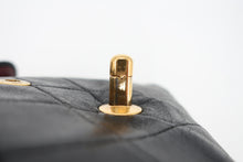 將圖片載入圖庫檢視器 CHANEL/シャネル マトラッセWフラップWチェーンショルダーバッグ ラムスキン ブラック/ゴールド金具 ショルダーバッグ 800090138