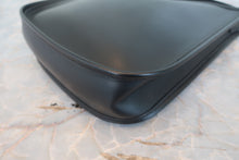 Load image into Gallery viewer, HERMES EVELYNE TPM Box carf leather Black □F Engraving Shoulder bag 800070032