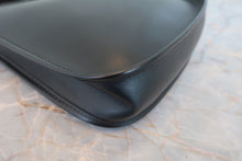 Load image into Gallery viewer, HERMES EVELYNE TPM Box carf leather Black □F Engraving Shoulder bag 800070032