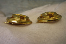 Load image into Gallery viewer, CHANEL CC mark Round earring Gold plate Gold Earring 700030149