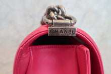 画像をギャラリービューアに読み込む, CHANEL/シャネル ボーイシャネルチェーンショルダーバッグ ラムスキン ピンク/シルバー金具 ショルダーバッグ 800010029