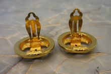 Load image into Gallery viewer, CHANEL CC mark Round earring Gold plate Gold Earring 700030149