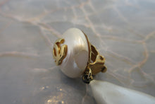 Load image into Gallery viewer, CHANEL CC mark Pearl earring Gold plate Gold Earring 700030150