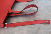 画像をギャラリービューアに読み込む, HERMES/エルメス ピコタンロックMM トリヨンクレマンス ルージュピヴォワンヌ □R刻印 ハンドバッグ 700080141