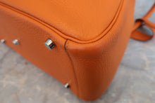 将图片加载到图库查看器,HERMES LINDY 30 Clemence leather Orange □P刻印 Shoulder bag 800020230