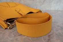 將圖片載入圖庫檢視器 HERMES/エルメス エブリン1GM クシュベル ジョーヌ □A刻印 ショルダーバッグ 700090166