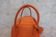 将图片加载到图库查看器,HERMES LINDY 30 Clemence leather Orange □P刻印 Shoulder bag 800020230