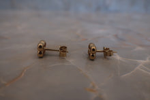Load image into Gallery viewer, LOUIS VUITTON Flower earring Gold plate Gold Earring 300030201
