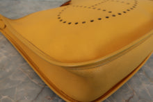 將圖片載入圖庫檢視器 HERMES/エルメス エブリン1GM クシュベル ジョーヌ □A刻印 ショルダーバッグ 700090166