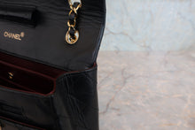 Load image into Gallery viewer, CHANEL Matelasse chain shoulder bag Lambskin Black/Gold hadware Shoulder bag 800050091