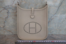Load image into Gallery viewer, HERMES  EVELYNE TPM Clemence leather Beton U Engraving Shoulder bag 700090242