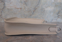 Load image into Gallery viewer, HERMES  EVELYNE TPM Clemence leather Beton U Engraving Shoulder bag 700090242
