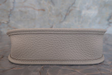 Load image into Gallery viewer, HERMES  EVELYNE TPM Clemence leather Beton U Engraving Shoulder bag 700090242