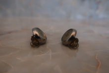 將圖片載入圖庫檢視器 CHANEL/シャネル ココマークイヤリング 銀メッキ シルバー イヤリング 300120146