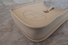 Load image into Gallery viewer, HERMES  EVELYNE TPM Clemence leather Beton U Engraving Shoulder bag 700090242
