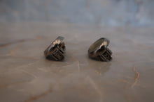 將圖片載入圖庫檢視器 CHANEL/シャネル ココマークイヤリング 銀メッキ シルバー イヤリング 300120146