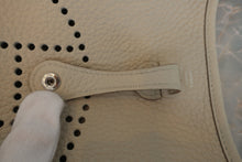 Load image into Gallery viewer, HERMES  EVELYNE TPM Clemence leather Beton U Engraving Shoulder bag 700090242