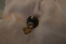 將圖片載入圖庫檢視器 CHANEL/シャネル ココマークイヤリング 銀メッキ シルバー イヤリング 300120146