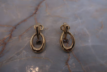 將圖片載入圖庫檢視器 NINA RICCI/ニナリッチ ロゴイヤリング 金メッキ ゴールド イヤリング 300010101