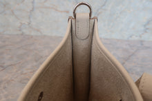 Load image into Gallery viewer, HERMES  EVELYNE TPM Clemence leather Beton U Engraving Shoulder bag 700090242