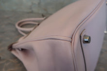 Load image into Gallery viewer, HERMES BIRKIN 30 Swift leather Rose dragee □K Engraving Hand bag 700120072