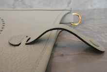 将图片加载到图库查看器,HERMES EVELYNE TPM Clemence leather Vert fizz B刻印 Shoulder bag 700040196