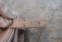 Load image into Gallery viewer, HERMES BIRKIN 30 Swift leather Rose dragee □K Engraving Hand bag 700120072