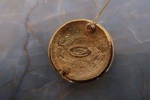 將圖片載入圖庫檢視器 CHANEL/シャネル ココマークブローチ 金メッキ ゴールド ブローチ 300040154