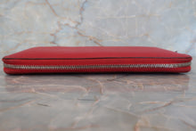 Load image into Gallery viewer, HERMES  Azapp Long Chevre myzore goatskim Rouge casaque □Q Engraving Wallet 700040127