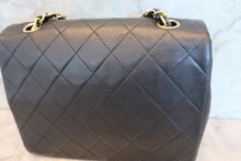 Load image into Gallery viewer, CHANEL Mini Matelasse single flap chain shoulder bag Lambskin Black/Gold hadware Shoulder bag 700080108