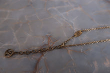Load image into Gallery viewer, LOUIS VUITTON Esential V Gold plate Gold Necklace 300020044