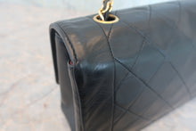 将图片加载到图库查看器,CHANEL/香奈儿 戴妃 CF 链条包 羊皮 Black/Gold hadware(黑色/金色金属) 肩背包 800020180