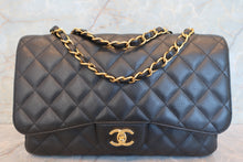Load image into Gallery viewer, CHANEL Medium Matelasse single flap chain shoulder bag Caviar skin Black/Gold hadware Shoulder bag 700080100