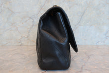 Load image into Gallery viewer, CHANEL Medium Matelasse single flap chain shoulder bag Caviar skin Black/Gold hadware Shoulder bag 700080100