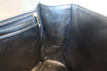 Load image into Gallery viewer, CHANEL Medium Matelasse single flap chain shoulder bag Caviar skin Black/Gold hadware Shoulder bag 700080100