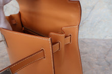 將圖片載入圖庫檢視器 HERMES/エルメス ケリー32 ボックスカーフ ナチュラル/マットシルバー金具 □C刻印 ショルダーバッグ 700090149