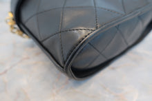 Load image into Gallery viewer, CHANEL Matelasse Fringe shoulder bag Lambskin Black/Gold hadware Shoulder bag 700080098