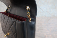 将图片加载到图库查看器,CHANEL/香奈儿 戴妃 CF 链条包 羊皮 Black/Gold hadware(黑色/金色金属) 肩背包 800020235