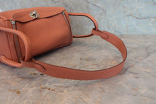 將圖片載入圖庫檢視器 HERMES/エルメス リンディ26 トリヨンクレマンス ロージー □Q刻印 ショルダーバッグ 800040020