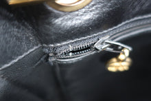将图片加载到图库查看器,CHANEL/香奈儿 CF 链条托特包 羊皮 Black/Gold hardware(黑色/金色金属) 托特包 800090168