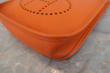 Load image into Gallery viewer, HERMES EVELYNE TPM Epsom leather Orange □H Engraving Shoulder bag 800070010