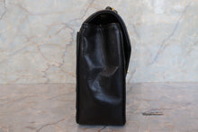 Load image into Gallery viewer, CHANEL  V-Stitch chain shoulder bag Lambskin Black/Gold hadware Shoulder bag 700090155